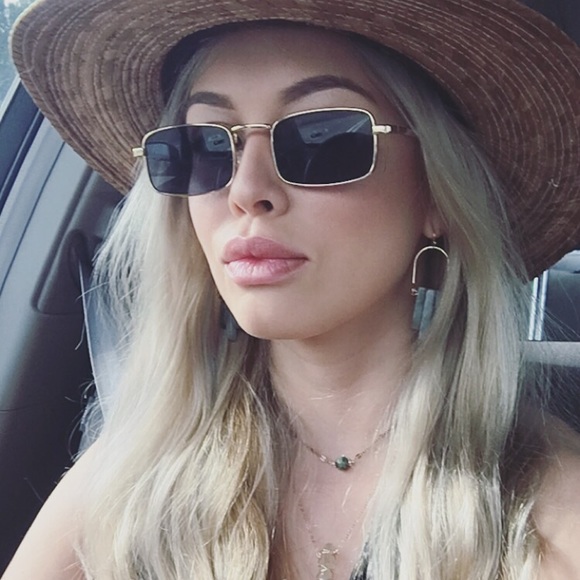 Meet your Posher, Ana - Picture 4 of 8